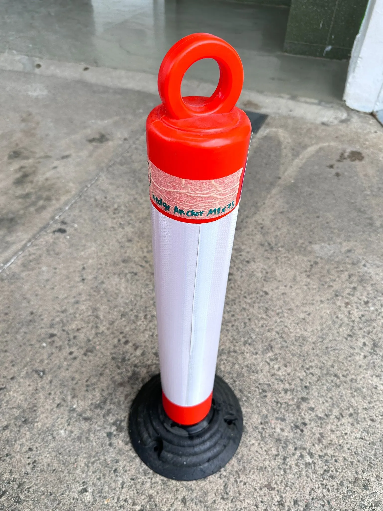 Aiko 80cm Unbreakable Plastic Flexible Bollard | Model : RL-720880