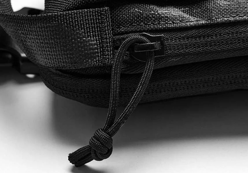 Maeve | TECHWEAR SLING BAG